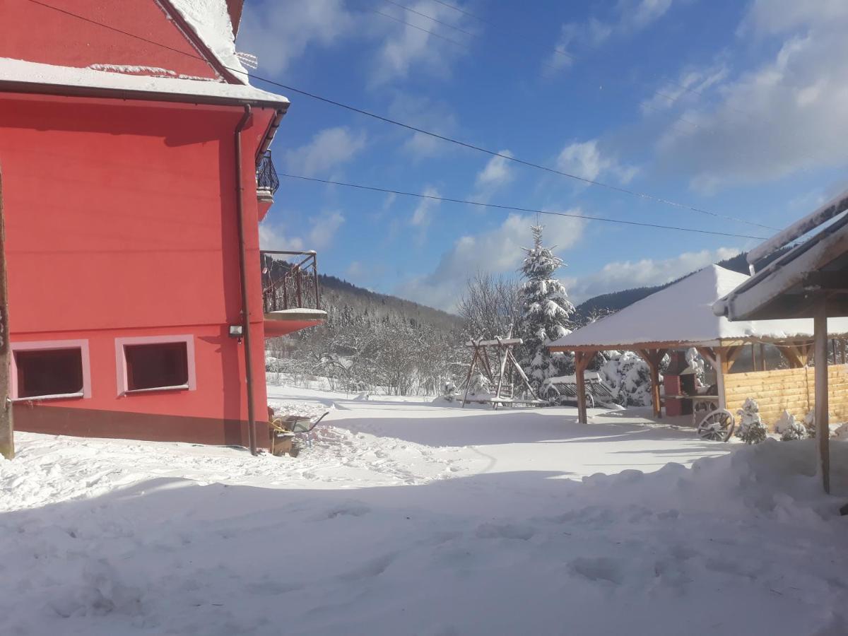 Malinowy Domek Mlynczyska Exterior foto